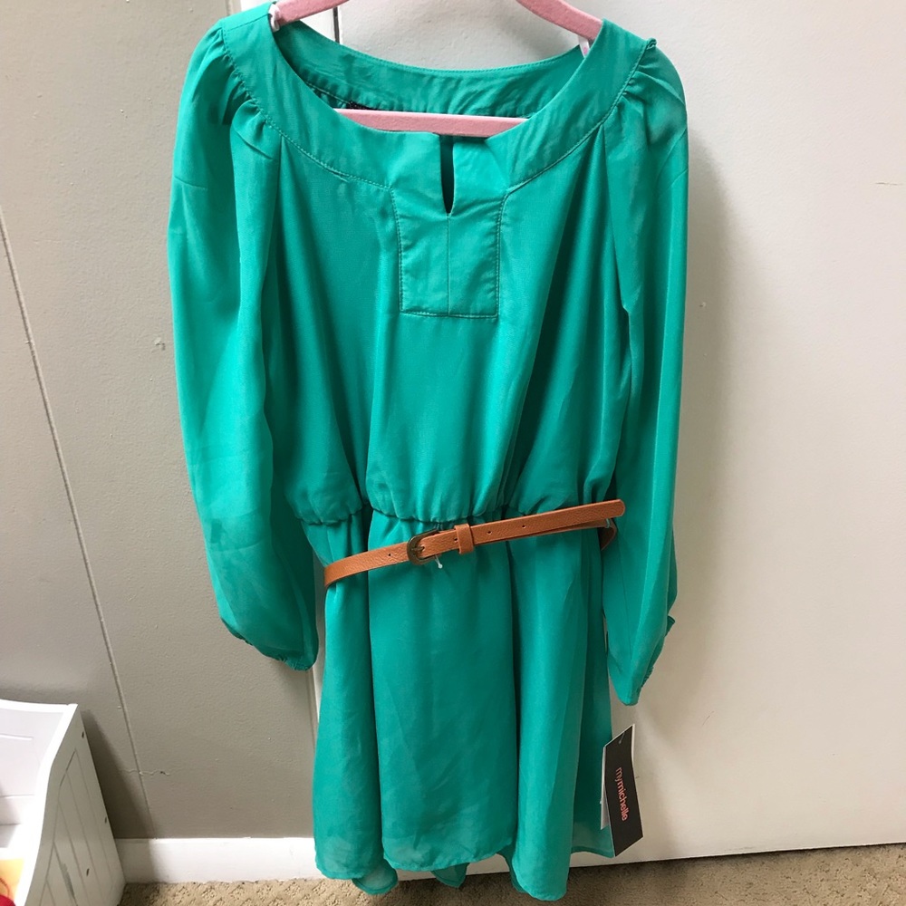 ✨2 for $25✨Girls belted dress